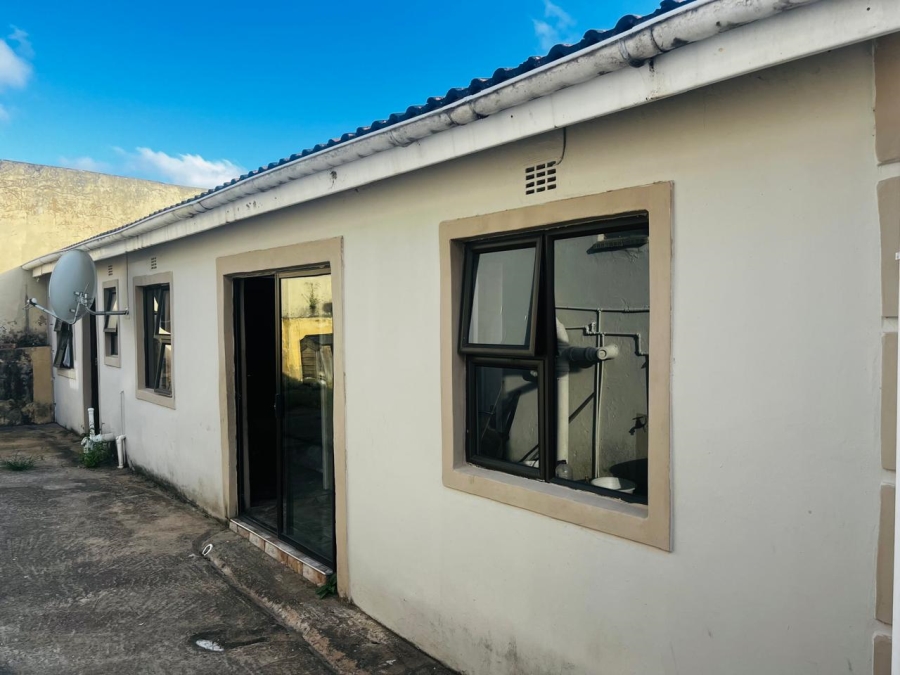 5 Bedroom Property for Sale in Mdantsane Nu 17 Eastern Cape